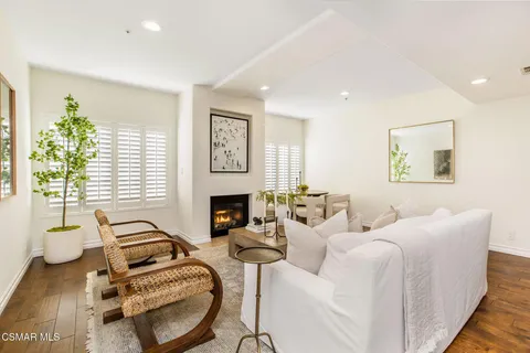 11920 Goshen Avenue Unit 202, Los Angeles, CA 90049 - MLS#: 225004867