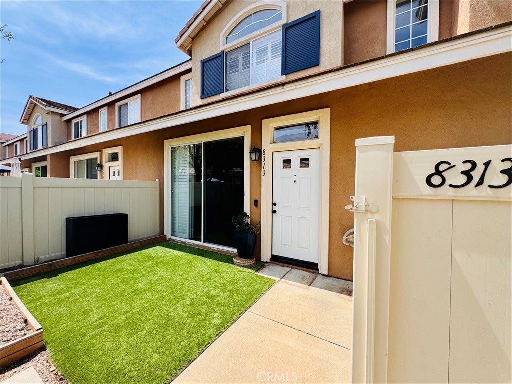 8313 E Arrowhead Way, Anaheim Hills CA 92808