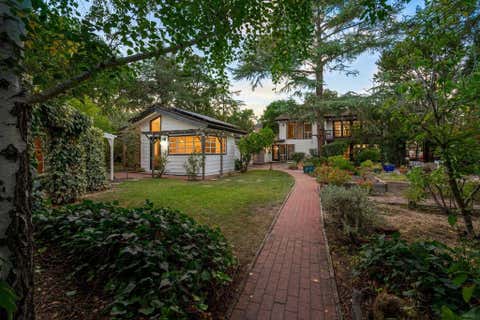 Photo of 3655 La Calle Court, Palo Alto, CA 94306 (MLS # ML82059275)