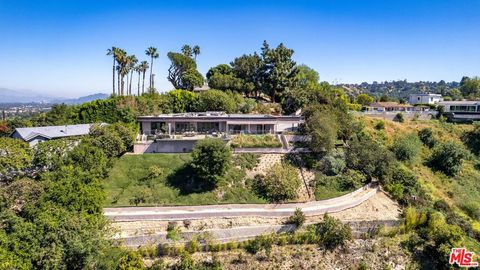 4039 Cody Road Sherman Oaks CA 91403