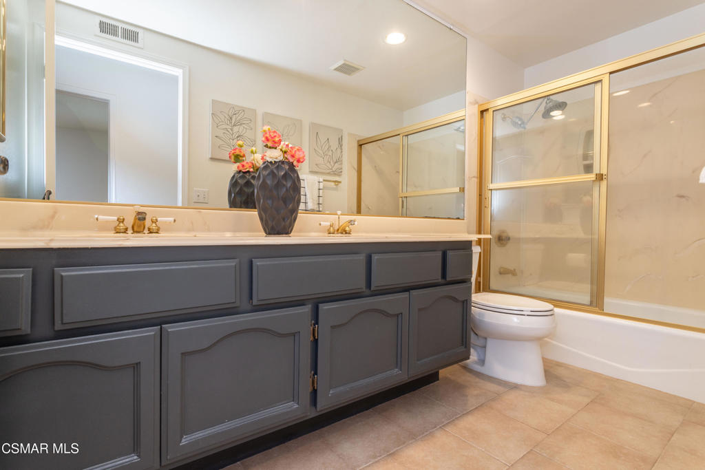 Not Applicable - 1007242 - Residential Lease