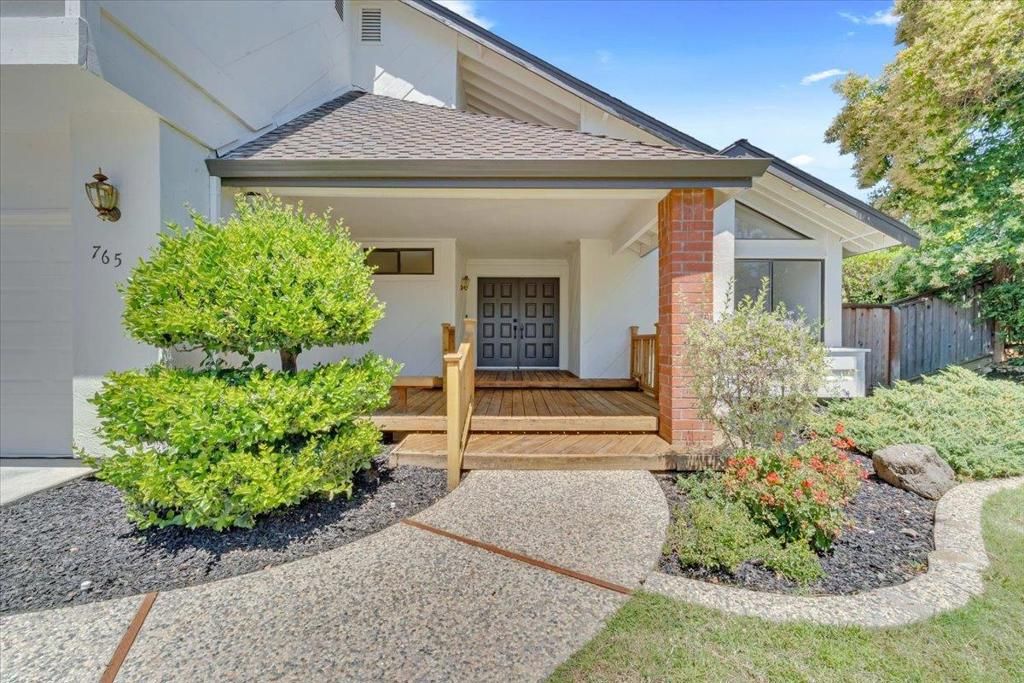 Photo of 765 Finchwood Way, San Jose, CA 95120 (MLS # ML82023225)