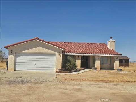 Photo of 7057 W Avenue H, Lancaster, CA 93536 (MLS # SR26186535)