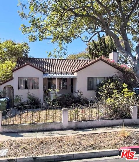 Photo of 9138 Olin Street, Los Angeles, CA 90034 (MLS # 26647641)