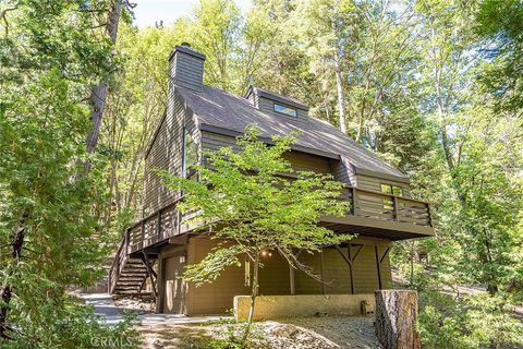 612 Karenken Pines Lake Arrowhead CA 92352