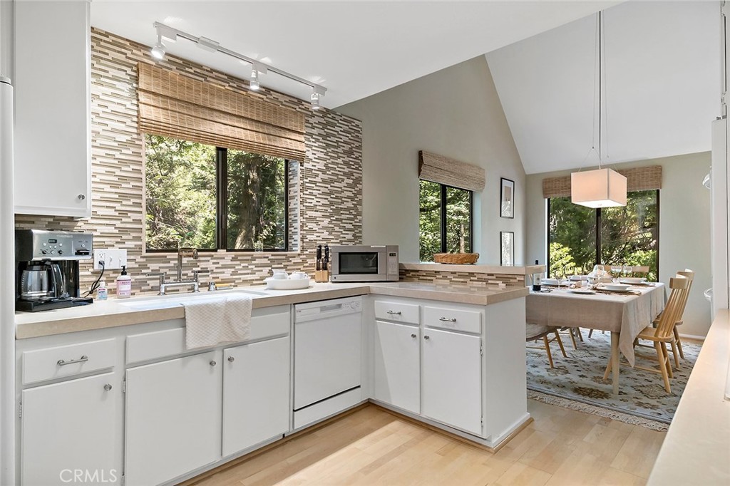 Arrowhead Woods (AWHW) - Residential