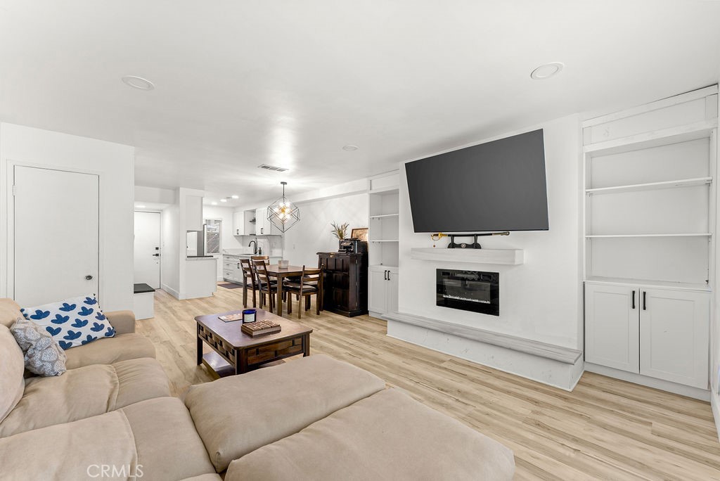 Welcome to this modern 2BR/2BA Condo | Prime Location in the sought after city of Montebello.
Renovated condo featuring vaulted ceilings, built-in bookcase, and a cozy fireplace with mantel and bench. The kitchen and bathrooms have been updated with sleek, modern fixtures. Recessed lighting runs throughout, giving the home a bright, airy feel. This unit includes washer and dryer connections. Enjoy resort-style amenities including a newly renovated pool and hot tub, clubhouse, and playground.
Prime location near the 60 Freeway, Costco, In-N-Out, Home Depot, Starbucks, Chase bank and Montebello Town Center Mall with numerous restaurants. Move-in ready and close to everything! Don’t miss this opportunity to own a stylish, turnkey home in a desirable community. Schedule a showing today***Condo qualifies for $15,000 GRANT program, 3% down payment and no PMI! ***