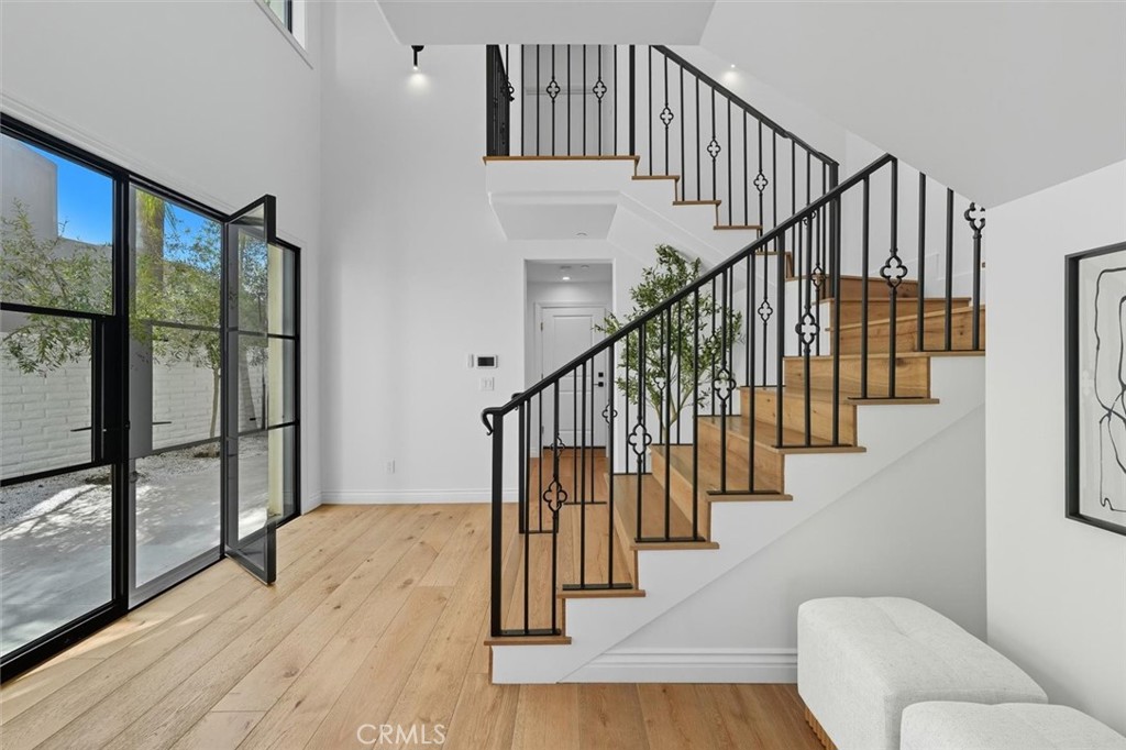 Linda Isle (LIND) - Residential