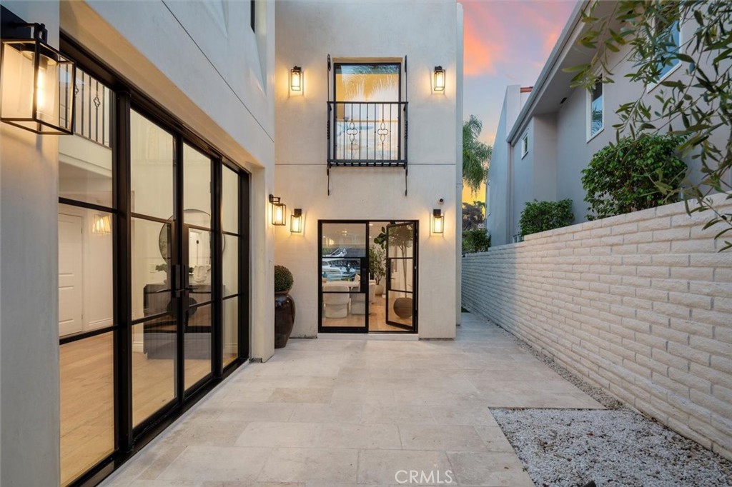 Linda Isle (LIND) - Residential
