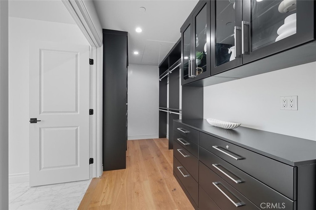 Linda Isle (LIND) - Residential