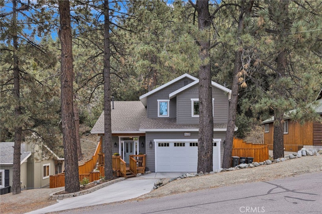 5213 E Canyon
