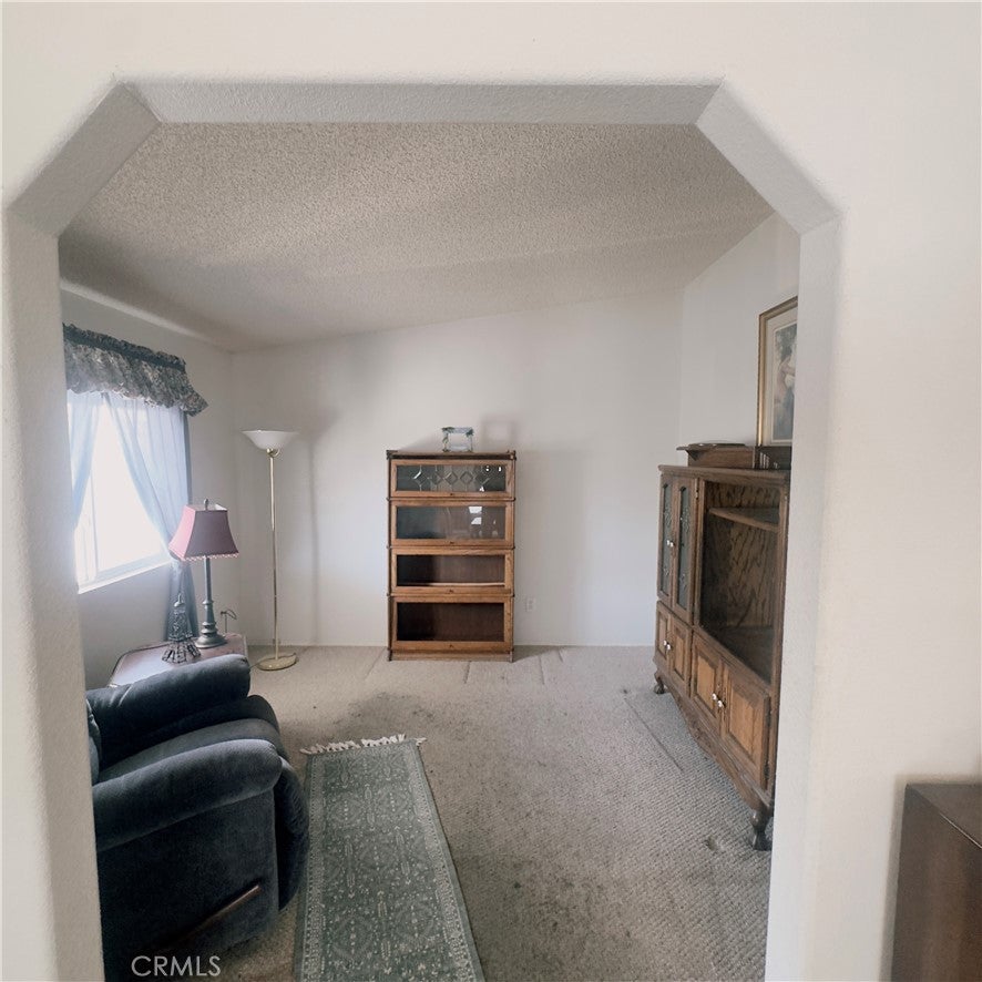 35 Maple Via