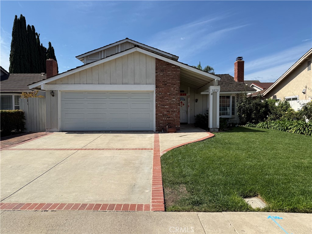 Spectacular 3 Bed 3 Bath Home in The Colony Located in a Private Cul-De-Sac Location. This Charming Abode Presents a Very Comfortable Family Atmosphere. Offers Recessed Lighting, Air Conditioning, Wood Flooring, and Much More! Ideally located within The Colony Tract, just steps away from Homeowner's Association Park, Tennis Court, Clubhouse, Basketball Court, Volleyball Court, and Swimming Pool. Convenient to nearby shopping including Trader Joe's, Starbucks, Walnut Village Shopping Center, and College Park Award-Winning Distinguished Elementary School.