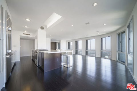 Photo of 800 W 1st Street #2110, Los Angeles, CA 90012 (MLS # 26871397)