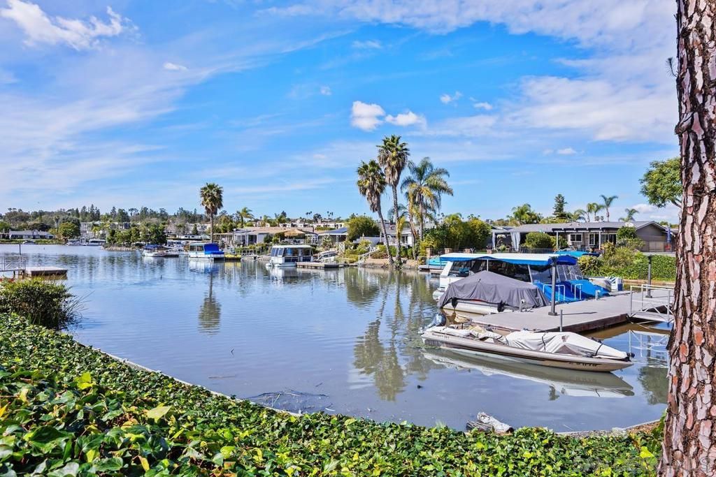 Photo of 1448 La Linda Dr Dr, San Marcos, CA 92078 (MLS # 260002852SD)