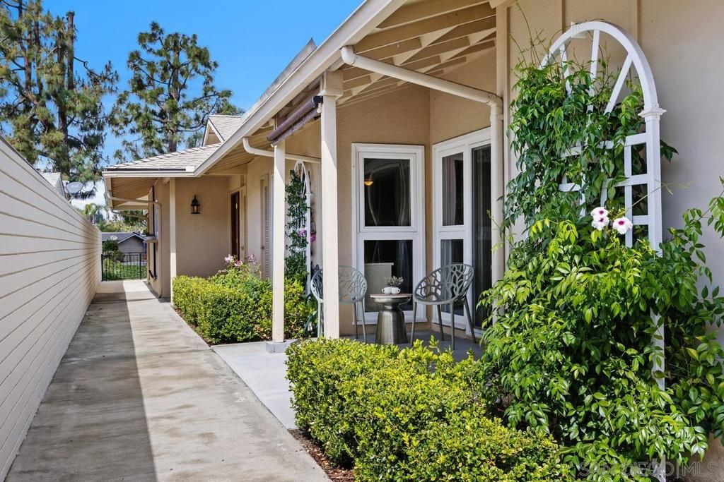 Photo of 1448 La Linda Dr Dr, San Marcos, CA 92078 (MLS # 260002852SD)