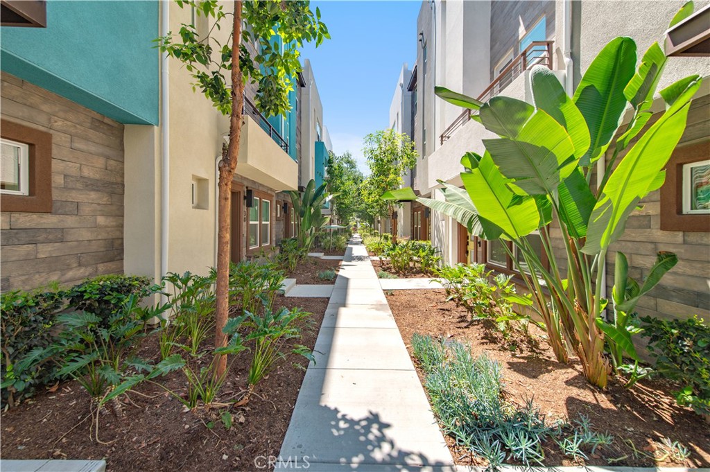 921 E Mason Lane 28