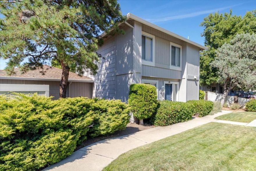 Welcome to 663 Division St., the perfect place to call home. This 3 bedroom, 2.5 bath home features 1,327 sq ft of living space in a premier location bordering Los Gatos & Campbell. The stand alone unit ensures that there are no shared walls, allows for extra windows and sunlight and makes it feel as though it is a single family home. The large sliding door opens to the private backyard with direct access to the 2 car garage and oversized side yard. This spacious floorplan has ample living space as well as well sized bedrooms. The all electric kitchen features a well sized pantry. Dedicated laundry room and ample storage throughout finish off this fantastic unit. Walking distance to shops/restaurants, such a great location near Netflix, Jack Fisher Park, Los Gatos Creek Trail, La Rinconada Country Club, Bay Club, dining and shopping. Easy access to HWY 85 and 17. Close proximity to top Silicon Valley tech (Google, Apple, Facebook). Located adjacent to Vasona Station Shopping center with multiple restaurants, cafe's and more. Top Campbell Schools.