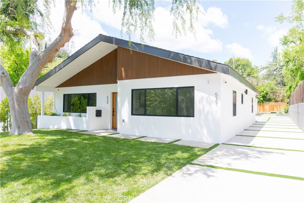 539 Avon Avenue
