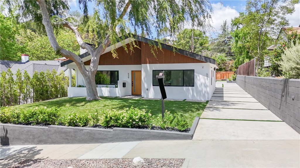539 Avon Avenue