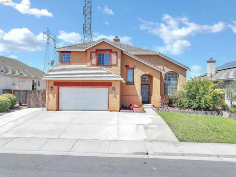 Photo of 2236 NEWPORT CT Ct, Discovery Bay, CA 94505 (MLS # 41141051)