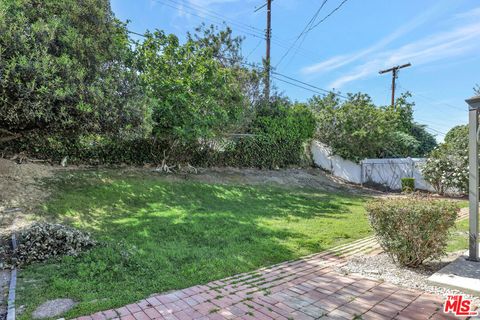 Tiny photo for 6421 Franrivers Avenue, West Hills, CA 91307 (MLS # 26841027)