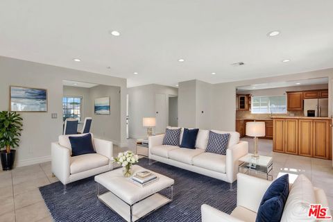 Tiny photo for 6421 Franrivers Avenue, West Hills, CA 91307 (MLS # 26841027)