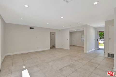 Tiny photo for 6421 Franrivers Avenue, West Hills, CA 91307 (MLS # 26841027)