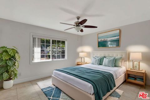 Tiny photo for 6421 Franrivers Avenue, West Hills, CA 91307 (MLS # 26841027)