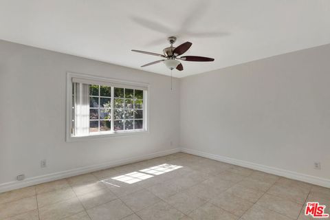 Tiny photo for 6421 Franrivers Avenue, West Hills, CA 91307 (MLS # 26841027)