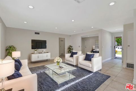 Tiny photo for 6421 Franrivers Avenue, West Hills, CA 91307 (MLS # 26841027)