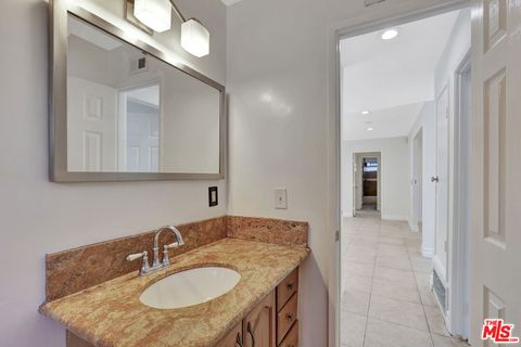 Tiny photo for 6421 Franrivers Avenue, West Hills, CA 91307 (MLS # 26841027)