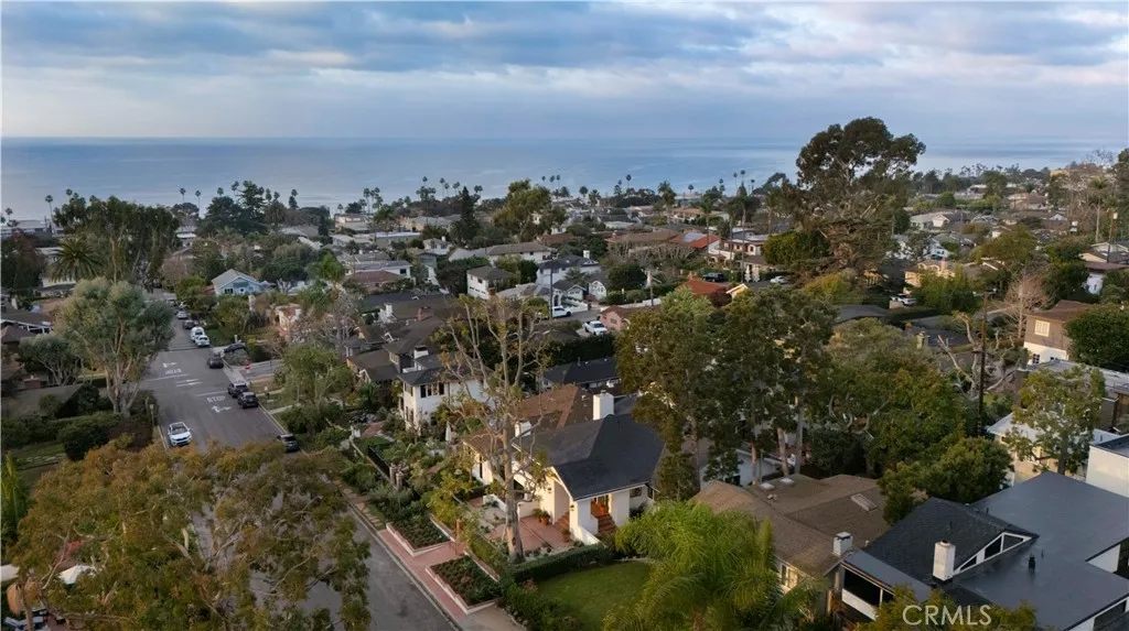 Laguna Beach, California 92651, United States, 4 Bedrooms Bedrooms, ,4 BathroomsBathrooms,Residential,Active,145860