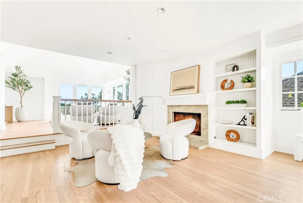 Laguna Beach, California 92651, United States, 4 Bedrooms Bedrooms, ,4 BathroomsBathrooms,Residential,Active,145860