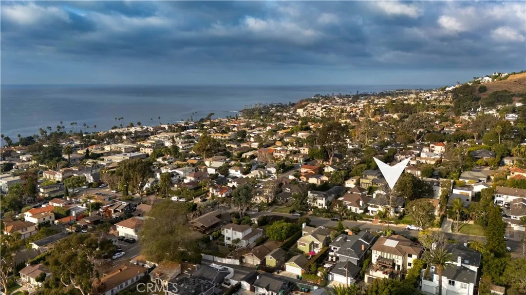 Laguna Beach, California 92651, United States, 4 Bedrooms Bedrooms, ,4 BathroomsBathrooms,Residential,Active,145860