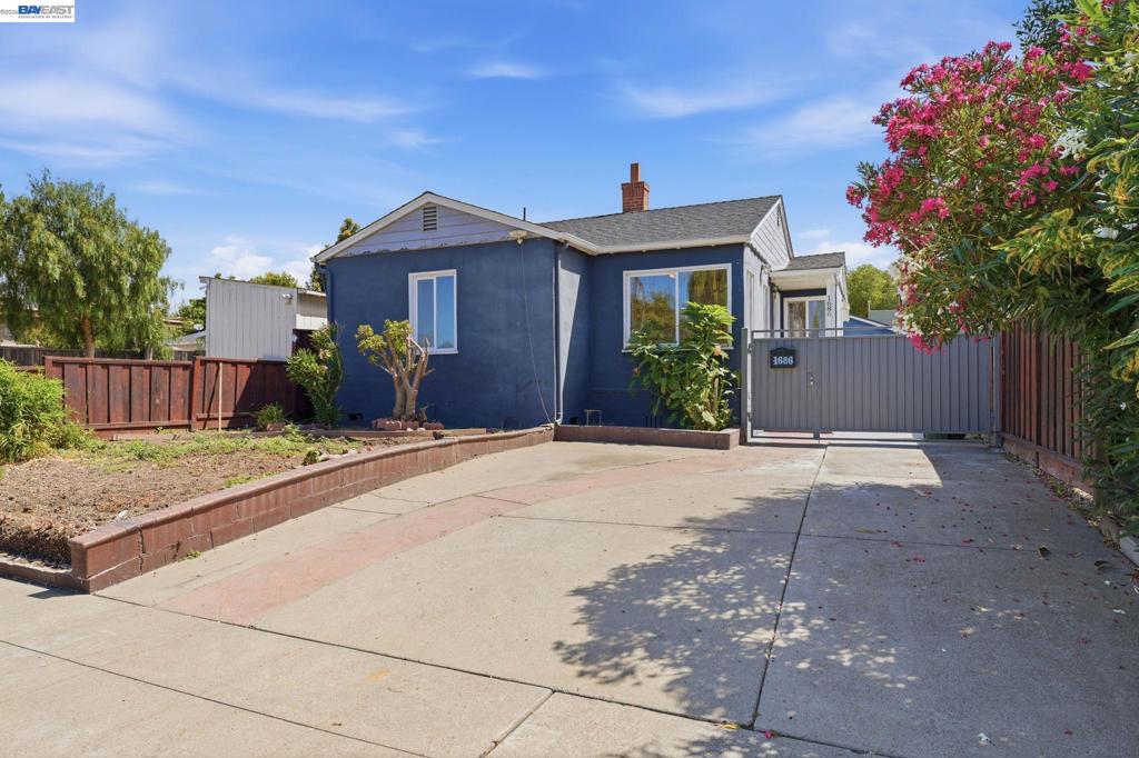 1686 Grand Avenue Ave, San Leandro CA 94577