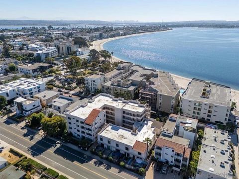 Photo of 1225 Pacific Beach Drive Dr #2E, San Diego, CA 92109 (MLS # 260008651SD)