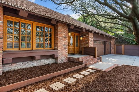 Photo of 11926 Rexbon, Granada Hills, CA 91344 (MLS # SR26037270)