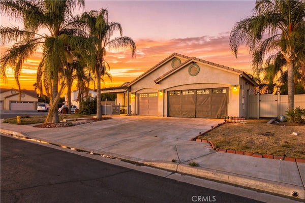 848 PEACEFUL LN, SAN JACINTO, CA 92582 - Image c2e84d9aff2a1e7f7da4fd38553b29c8/2815973912
