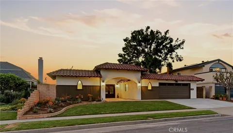 13601 Carrol Way, Tustin, CA 92780 - MLS#: CV26064338