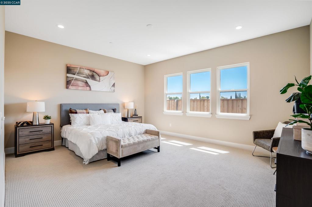 REGENCY - Residential