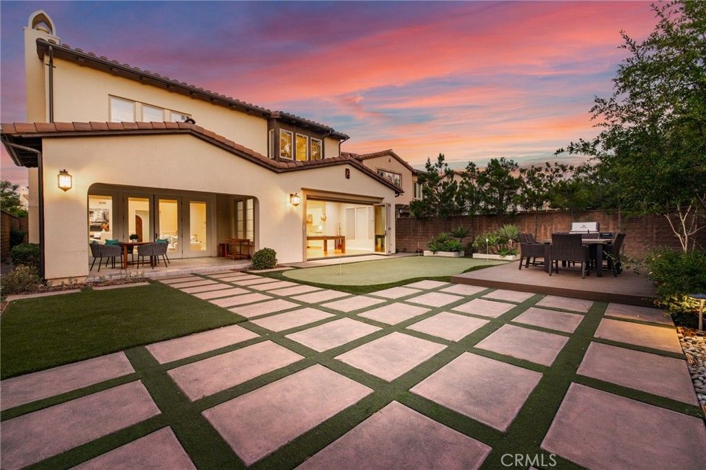 Photo of 10 Shadybend, Irvine, CA 92602 (MLS # OC25219202)