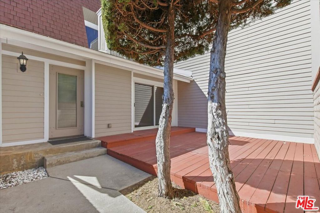 13065 Mindanao Way 8