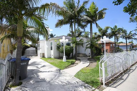 Photo of 2920 Los Flores Boulevard, Lynwood, CA 90262 (MLS # OC26086792)