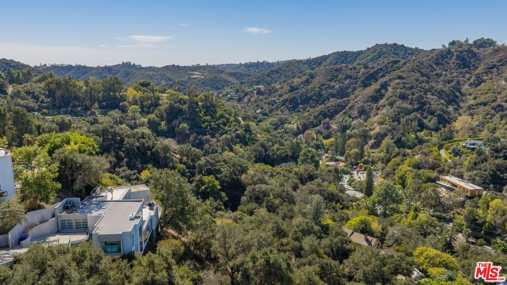 Photo of 9716 Oak Pass Road, Beverly Hills, CA 90210 (MLS # 26103325)