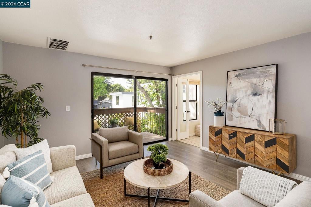 1722 S Villa Way Way, Walnut Creek CA 94595