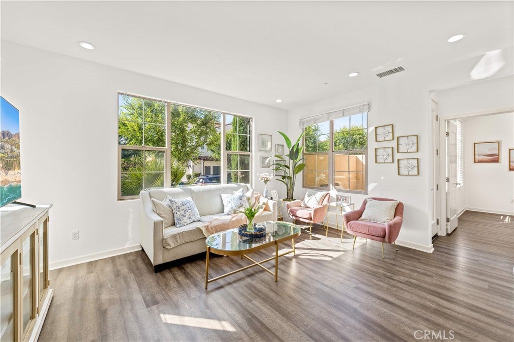 56 Bay Layrel, Irvine CA 92618