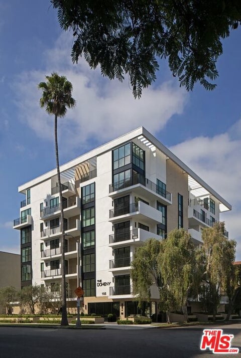 Photo of 105 S Doheny Drive #404, Los Angeles, CA 90048 (MLS # 26921485)
