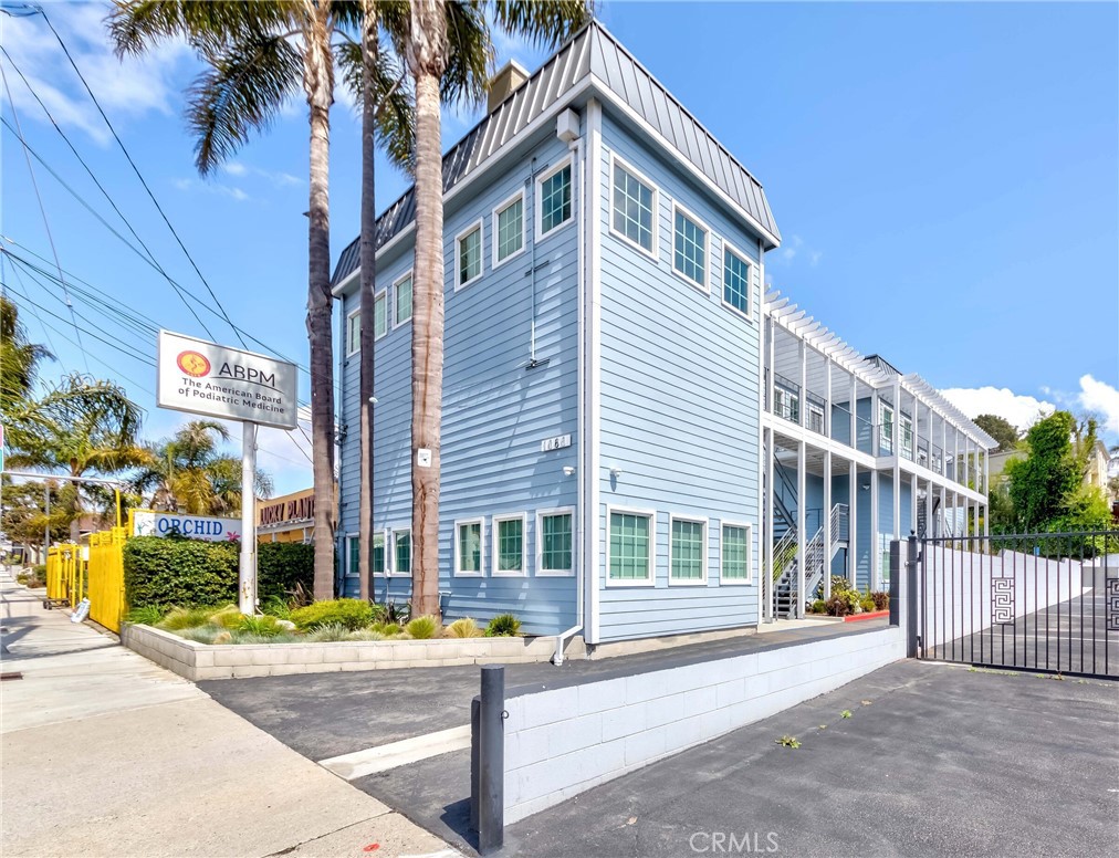 1060 Aviation Boulevard