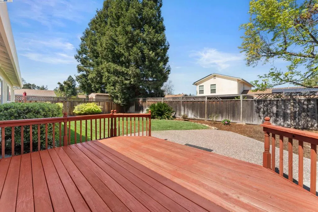 Livermore, California 94551, United States, 3 Bedrooms Bedrooms, ,2 BathroomsBathrooms,Residential,Active,103647